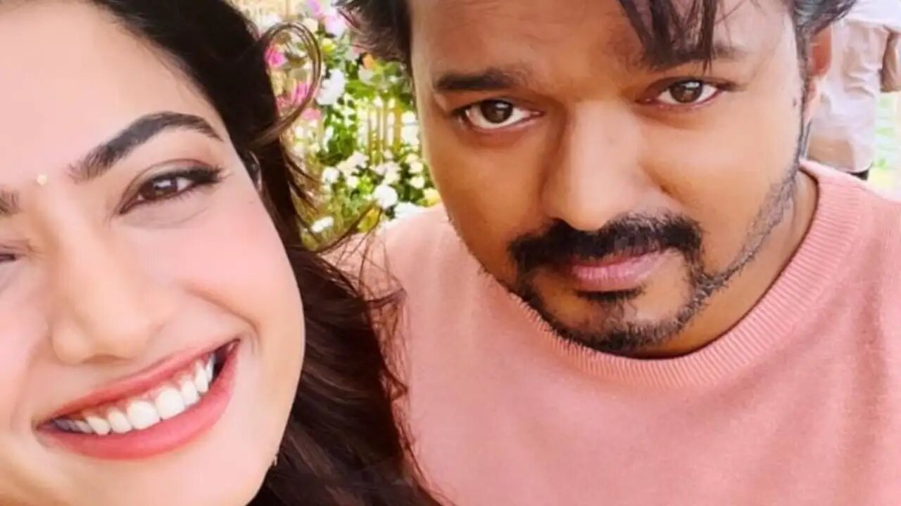 Varisu: Rashmika Mandanna is huge fan of Thalapathy Vijay and is all smiles as she shares a perfect selfie with him