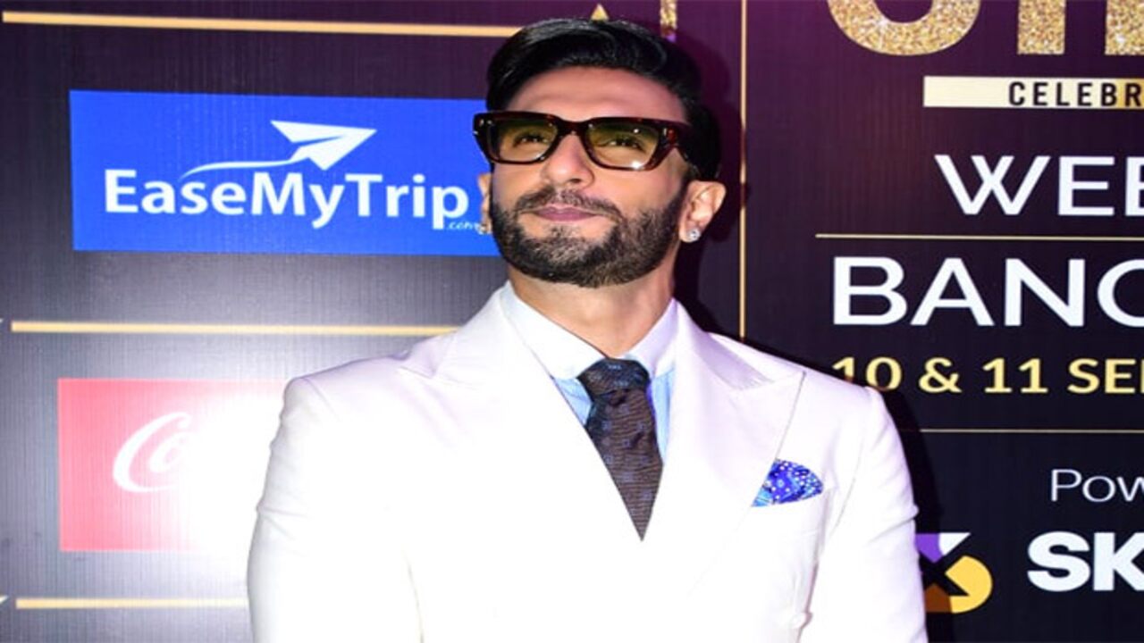 Ranveer Singh mobbed by fans at SIIMA Awards 2022; gets hit in the face