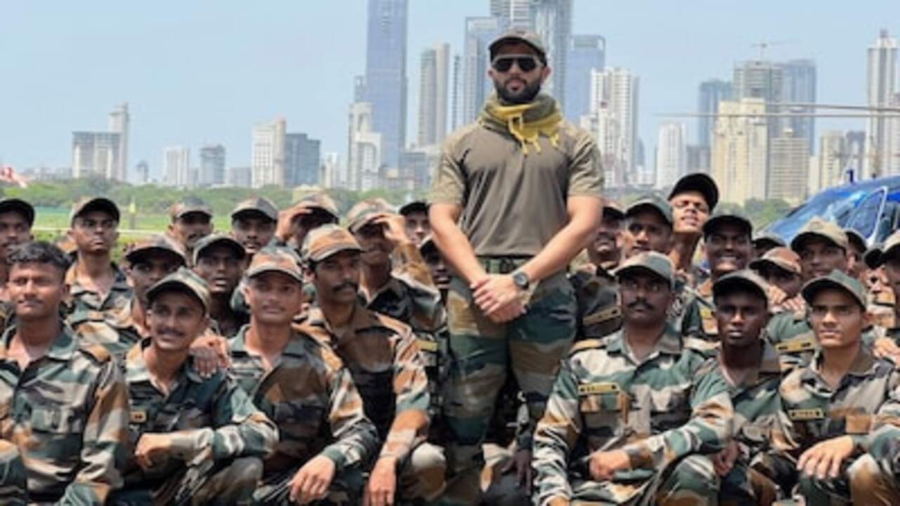 Vijay Deverakonda and Puri Jagannadh’s JGM shelved?