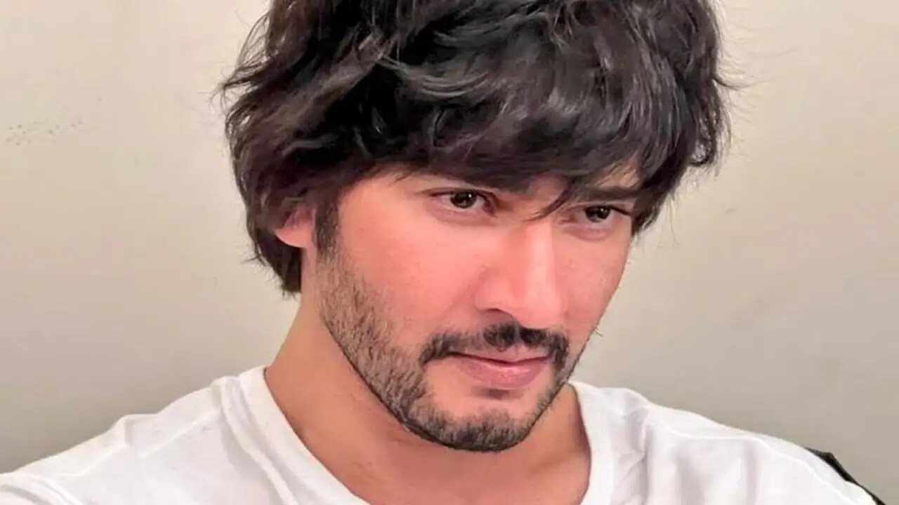 SSMB 28: Mahesh Babu in massy rugged avatar begins shoot