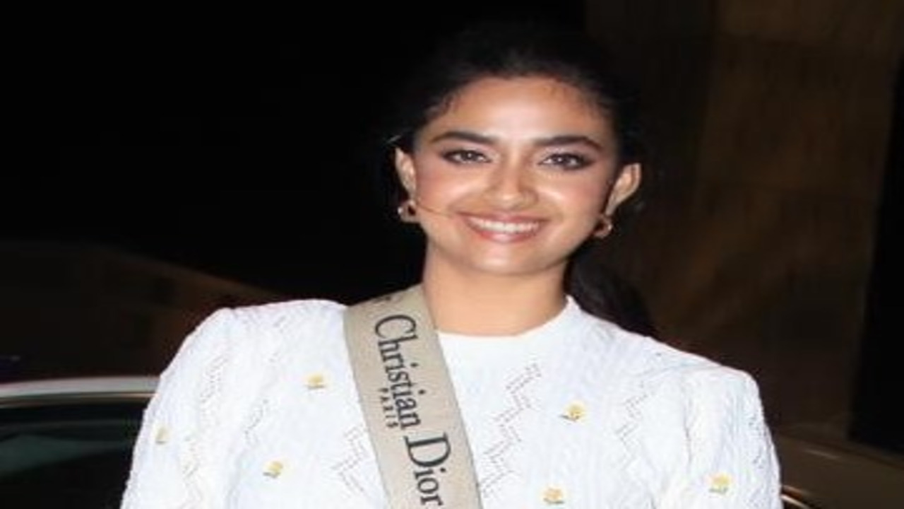 Keerthy Suresh looked stylish and comfy in casuals and a luxe bag