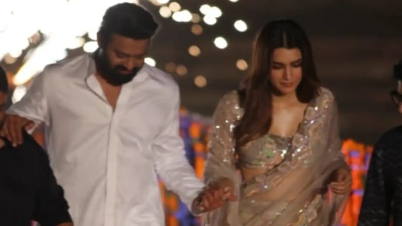 Prabhas and Kriti Sanon’s fans go crazy over their chemistry