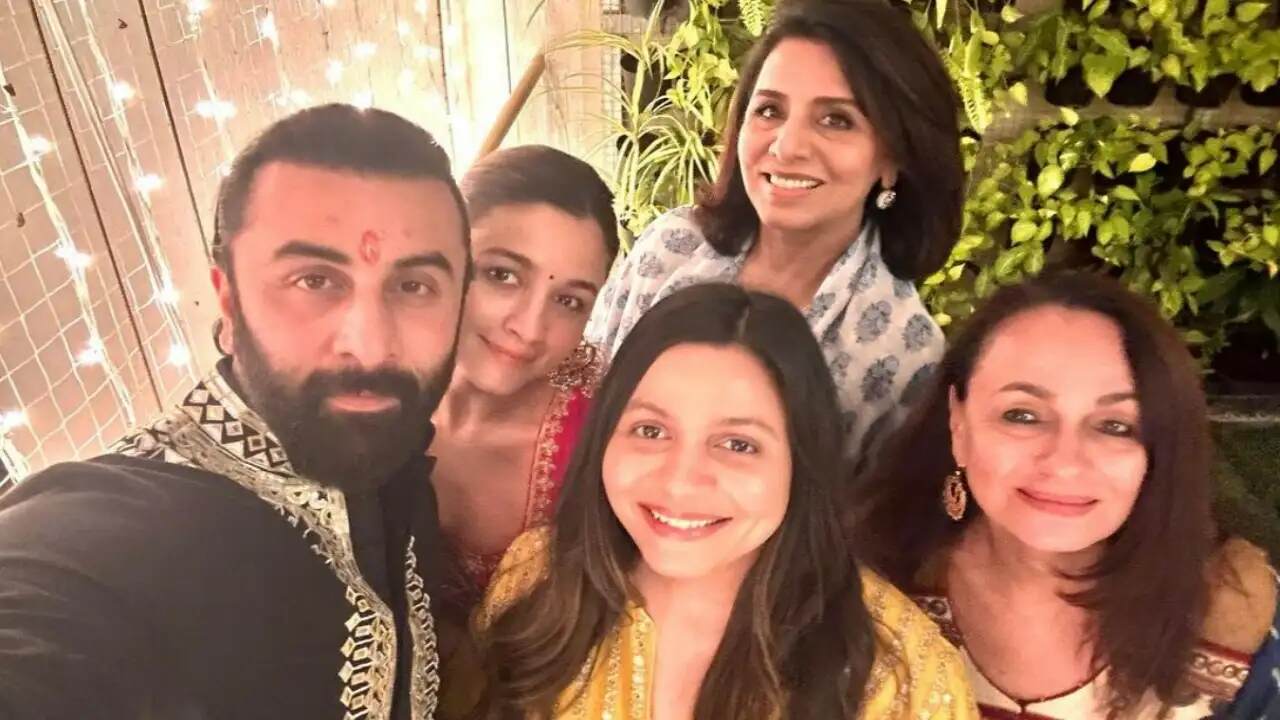 Alia Bhatt and Ranbir Kapoor celebrate their first Diwali as a married couple with family