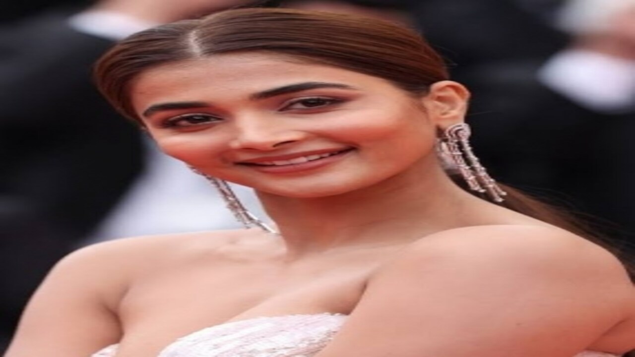 Pooja Hegde suffers a ‘Ligament tear’