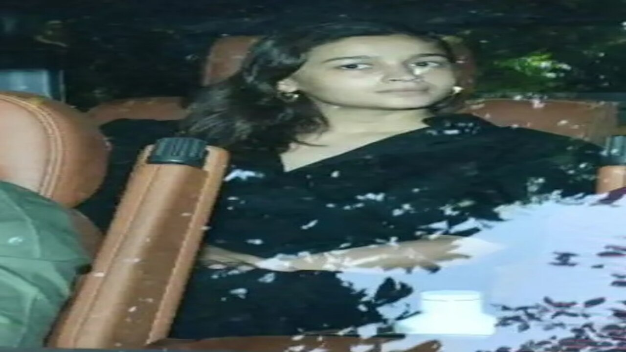 Alia Bhatt and Ranbir Kapoor arrive home with their baby girl