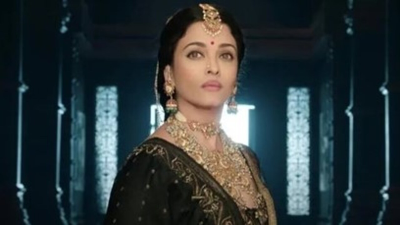 Ponniyin Selvan I crosses ₹500 crore worldwide