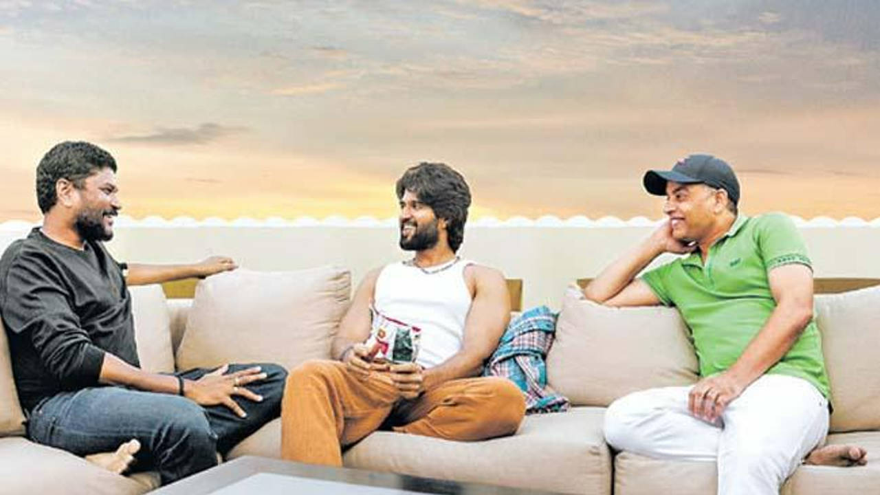 Vijay Deverakonda To Re-Unite With Geetha Govindam Director Parasuram