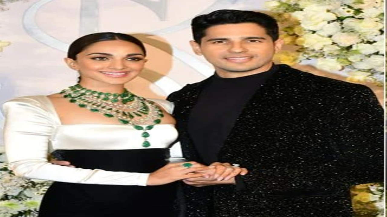 Sidharth Malhotra and Kiara Advani make excessively glamorous fashion statements in monochrome outfits at their wedding reception