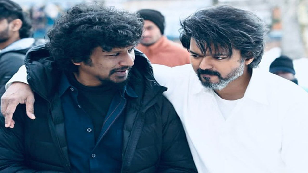 Lokesh Kanagaraj shares a pic with Leo star Vijay on his 37th birthday