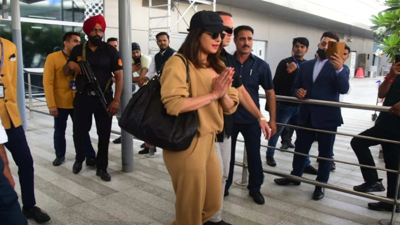 Priyanka Chopra arrives in Delhi for Parineeti-Raghav engagement
