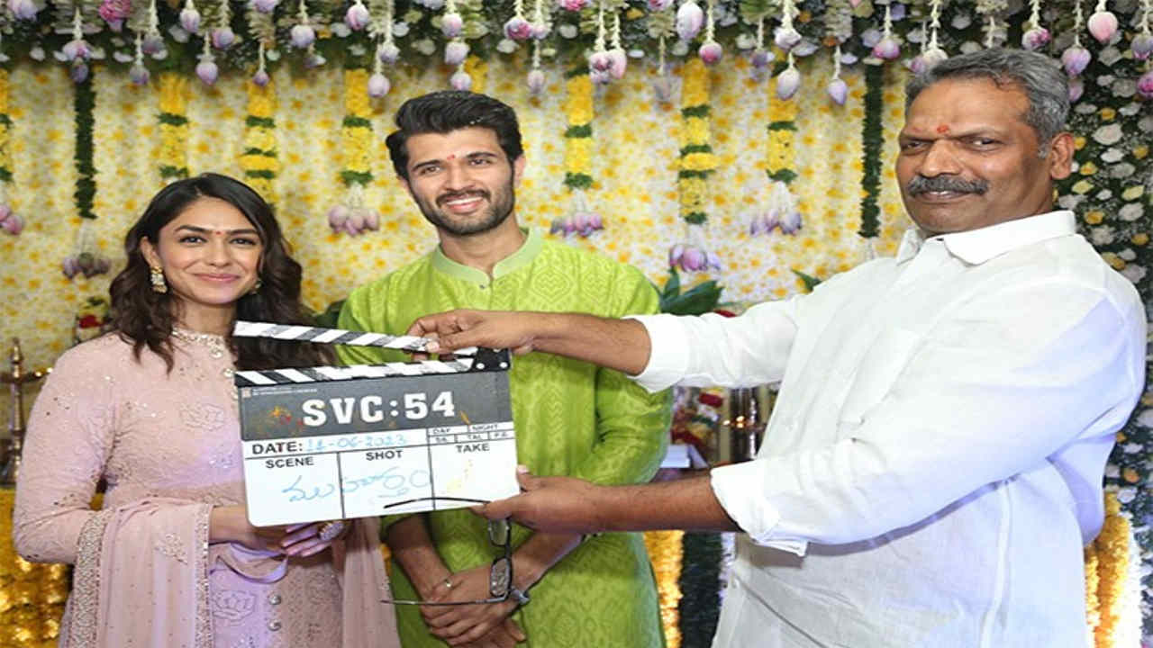 Mrunal Thakur joins Vijay Deverakonda for VD13