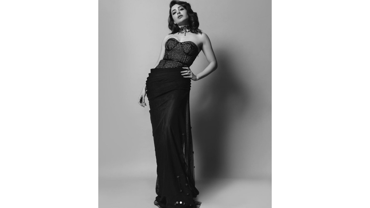 Samantha stuns in repurposed wedding gown at Elle Sustainability Awards