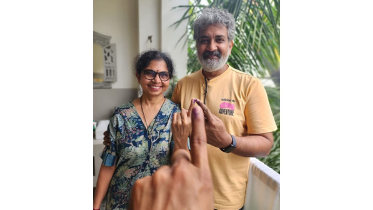 Director SS Rajamouli Casts Vote in Hyderabad Immediately Upon Returning from Dubai